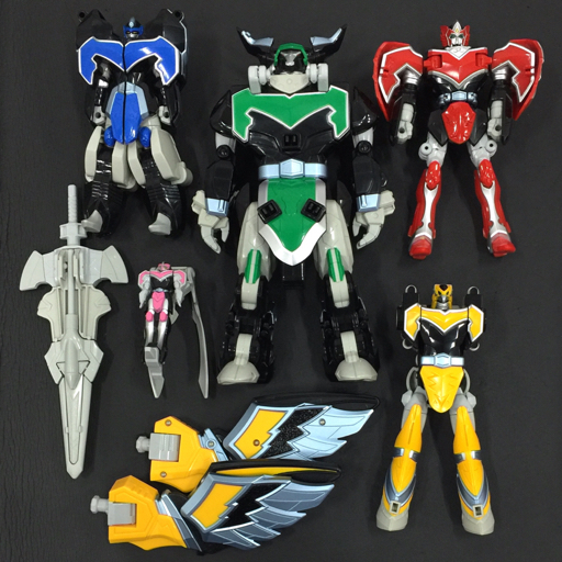 魔法戦隊マジレンジャー DX 魔神合体 マジキング フィギュア